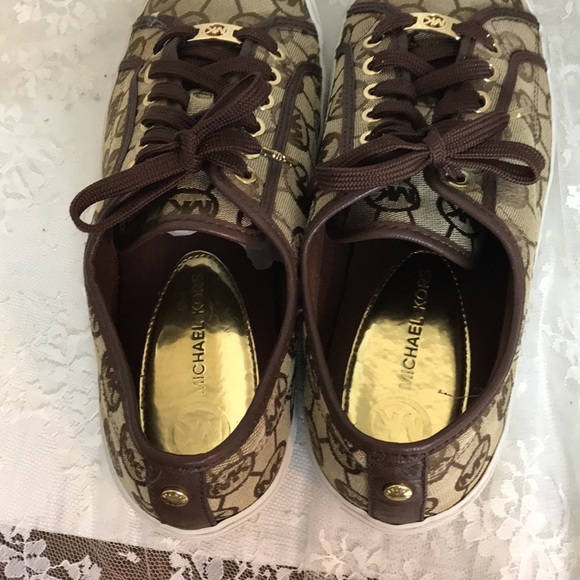 Michael Kors Signature Sneakers Size 9.5 M - Picture 7 of 7
